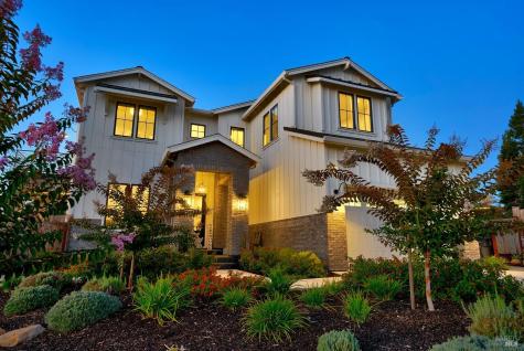 3724 Stanhope Court Santa Rosa CA 95404
