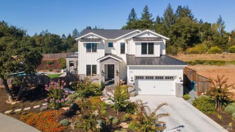 3724 Stanhope Court Santa Rosa CA 95404