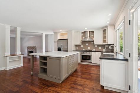 1296 Orchard Street Healdsburg CA 95448
