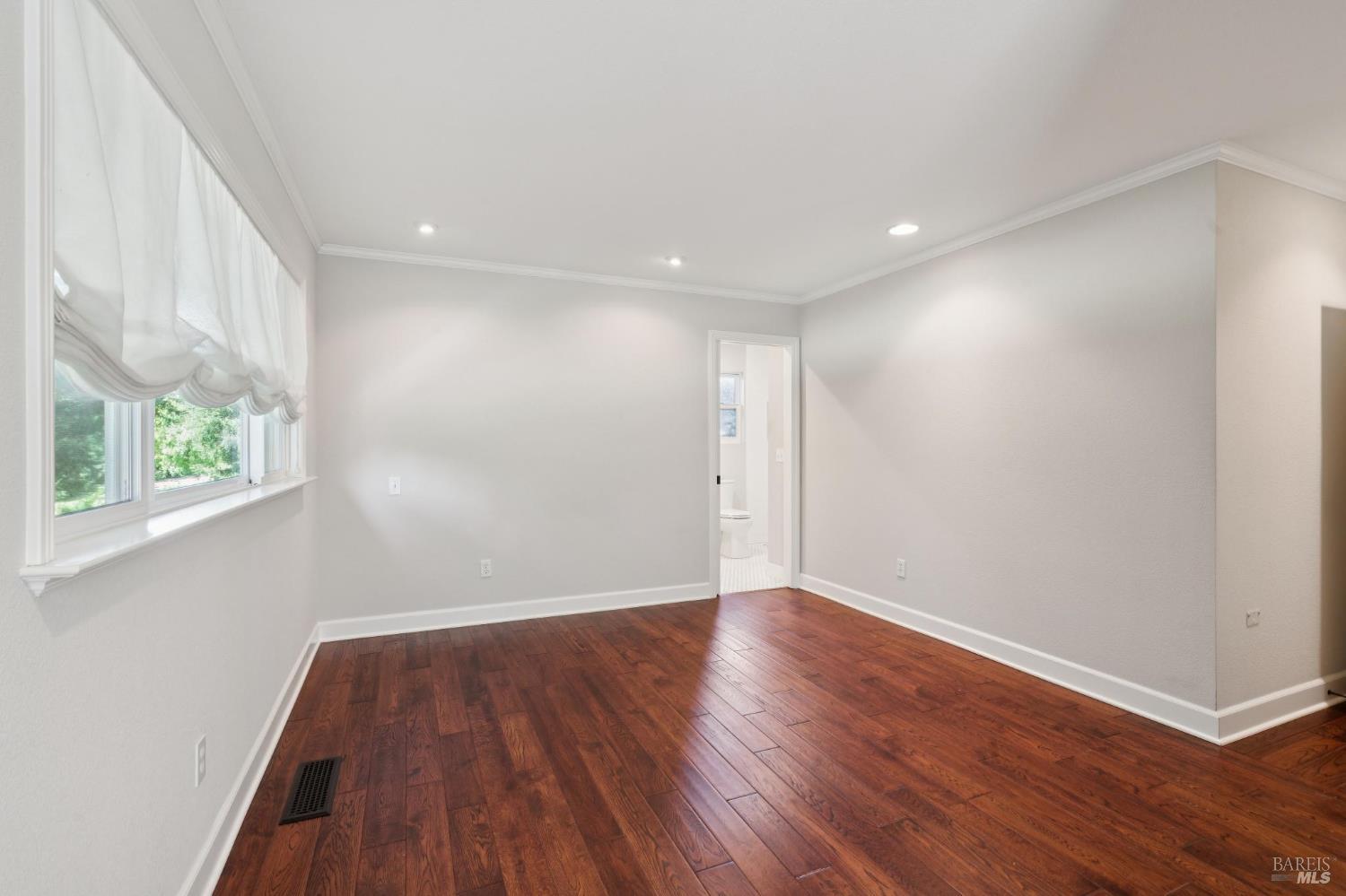 1296 Orchard Street Healdsburg CA 95448