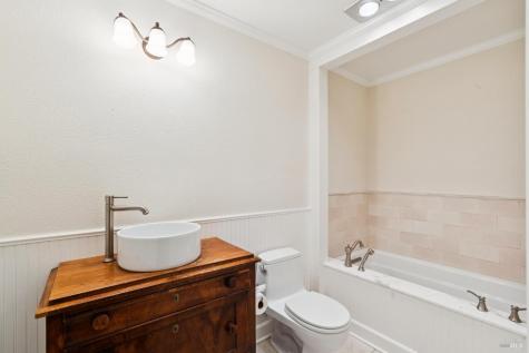 1296 Orchard Street Healdsburg CA 95448