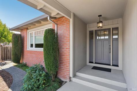 1296 Orchard Street Healdsburg CA 95448