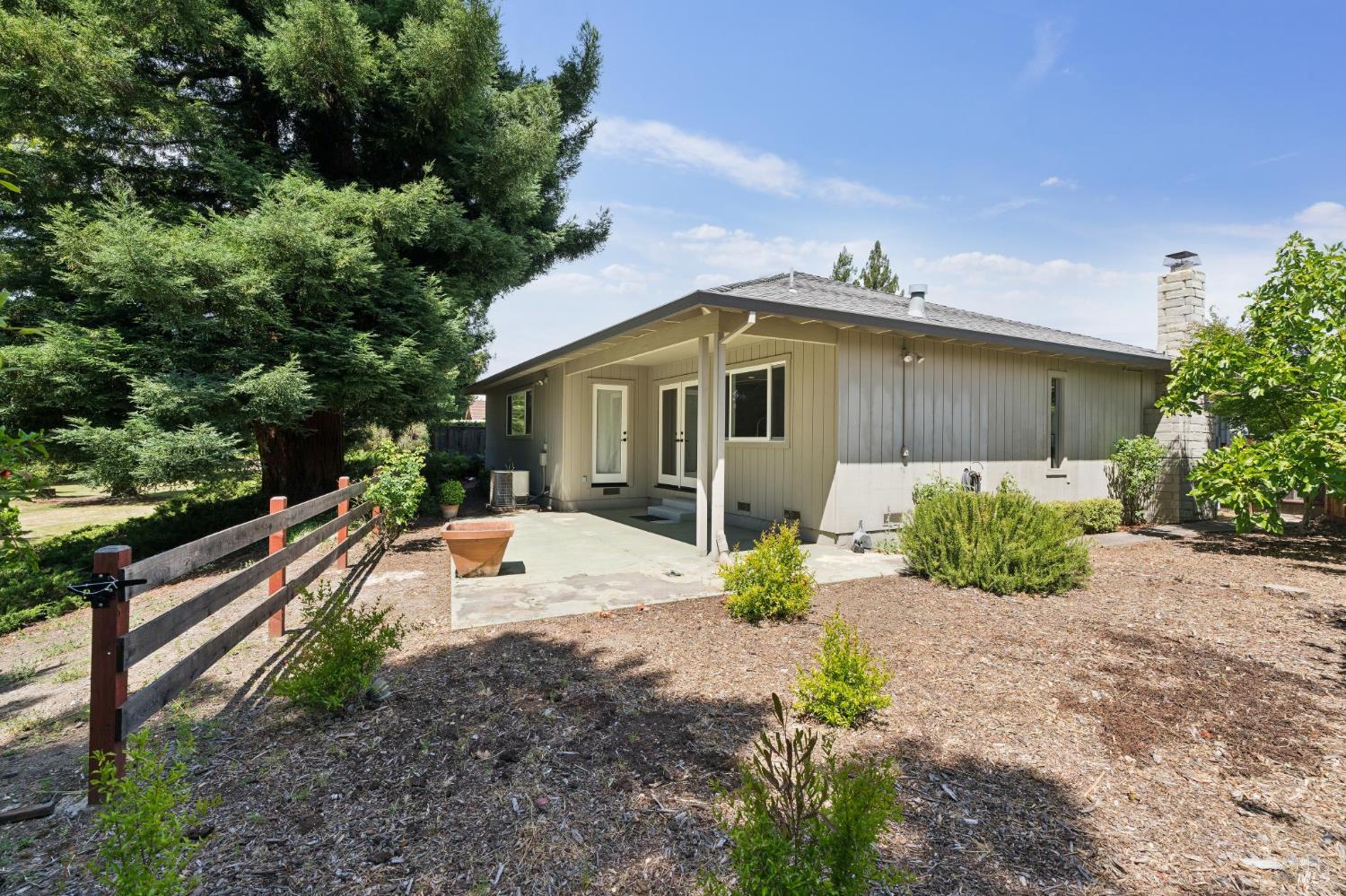1296 Orchard Street Healdsburg CA 95448