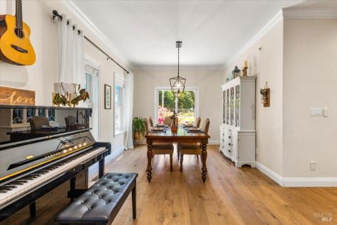 2460 Pleasant Hill Road Sebastopol CA 95472