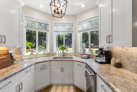 2460 Pleasant Hill Road Sebastopol CA 95472