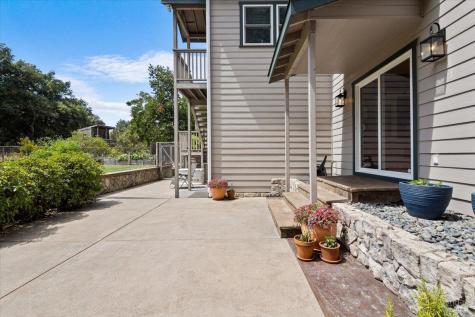 2460 Pleasant Hill Road Sebastopol CA 95472