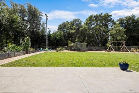 2460 Pleasant Hill Road Sebastopol CA 95472