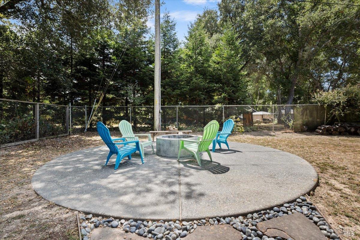 2460 Pleasant Hill Road Sebastopol CA 95472