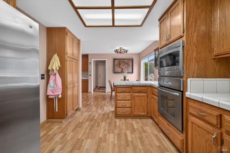 5992 Stone Bridge Road Santa Rosa CA 95409