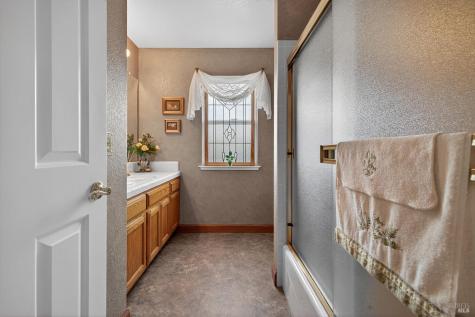 5992 Stone Bridge Road Santa Rosa CA 95409