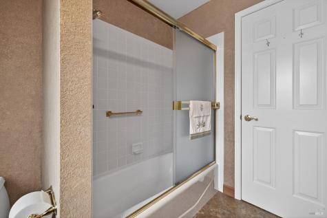 5992 Stone Bridge Road Santa Rosa CA 95409