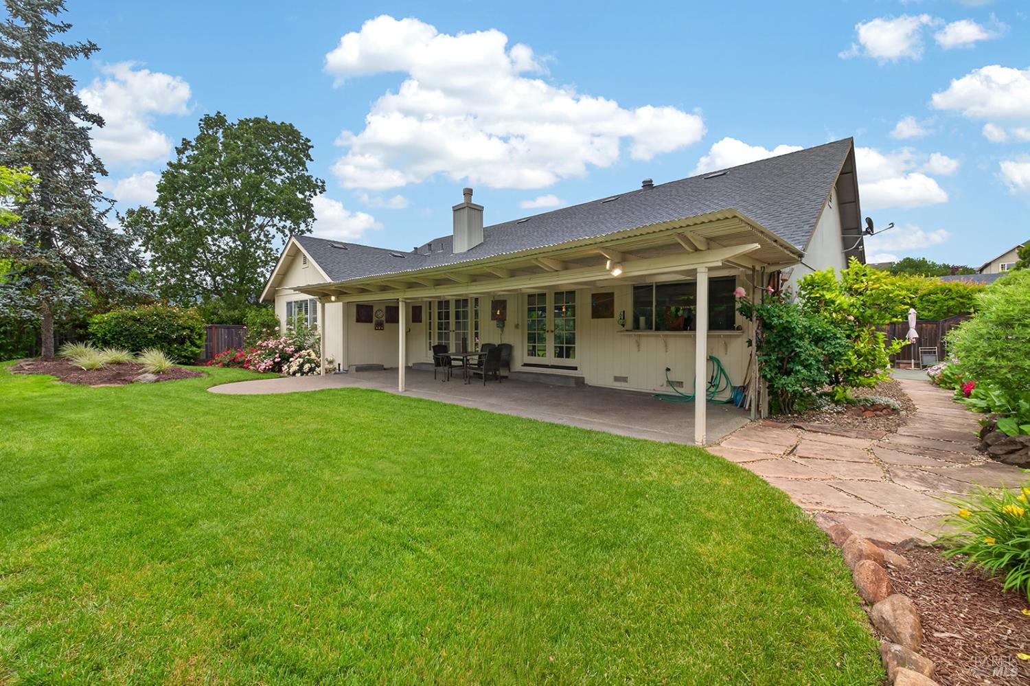 5992 Stone Bridge Road Santa Rosa CA 95409