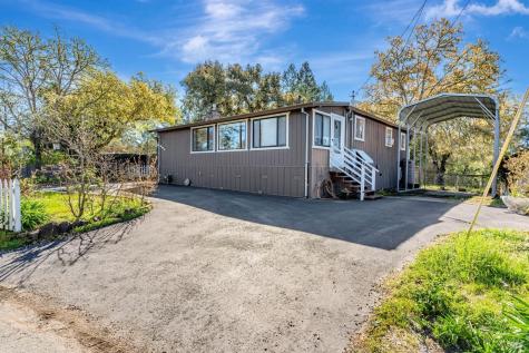 8689 Vila Road Forestville CA 95436