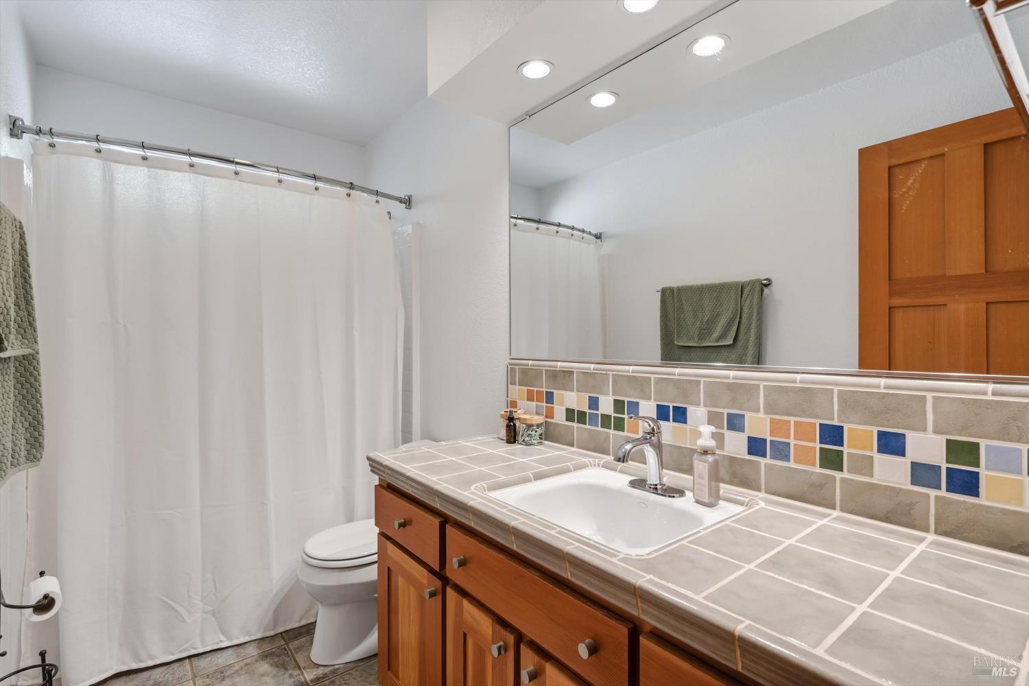 2430 Otter Lane Willits CA 95490