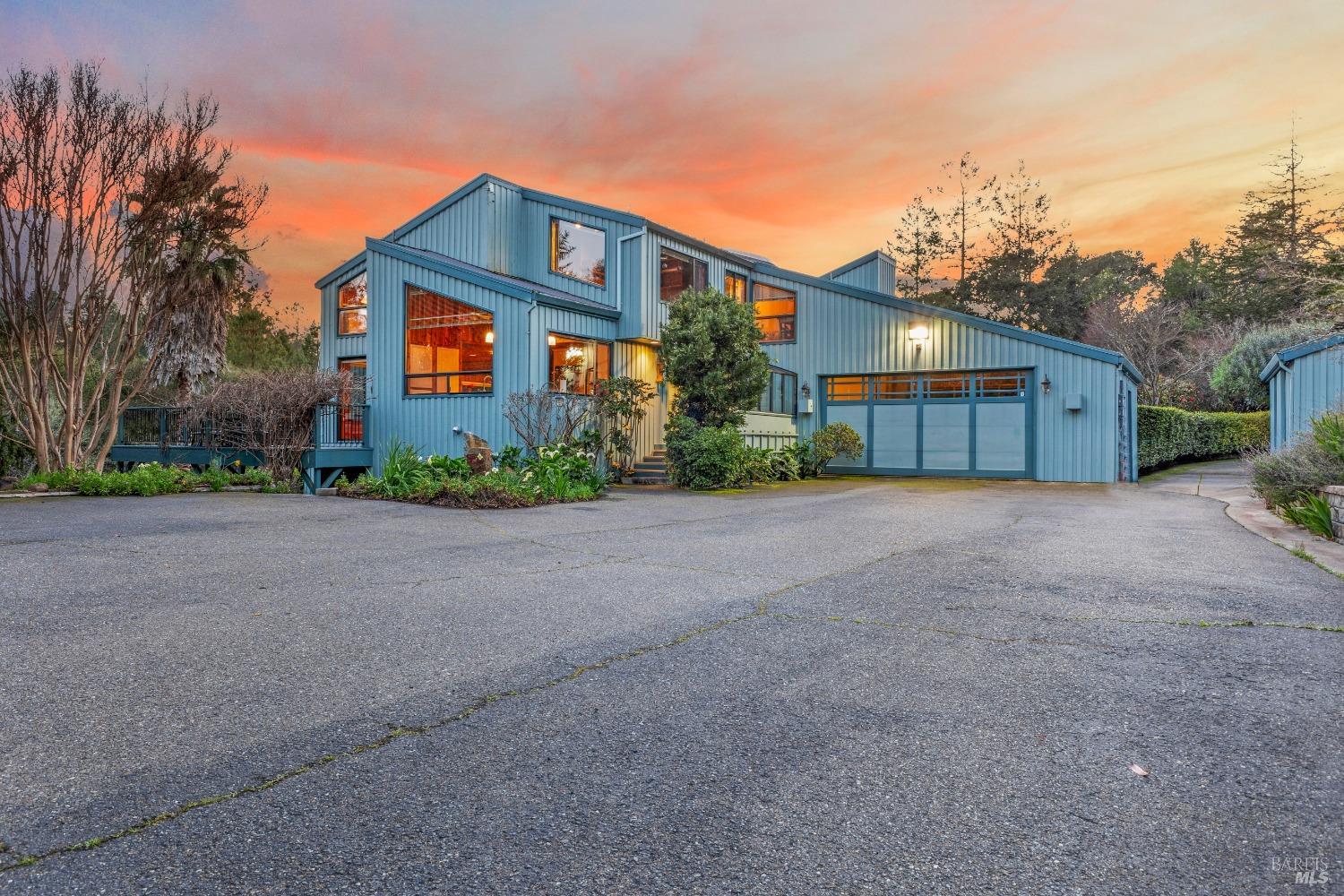 1097 Tilton Road Sebastopol CA 95472