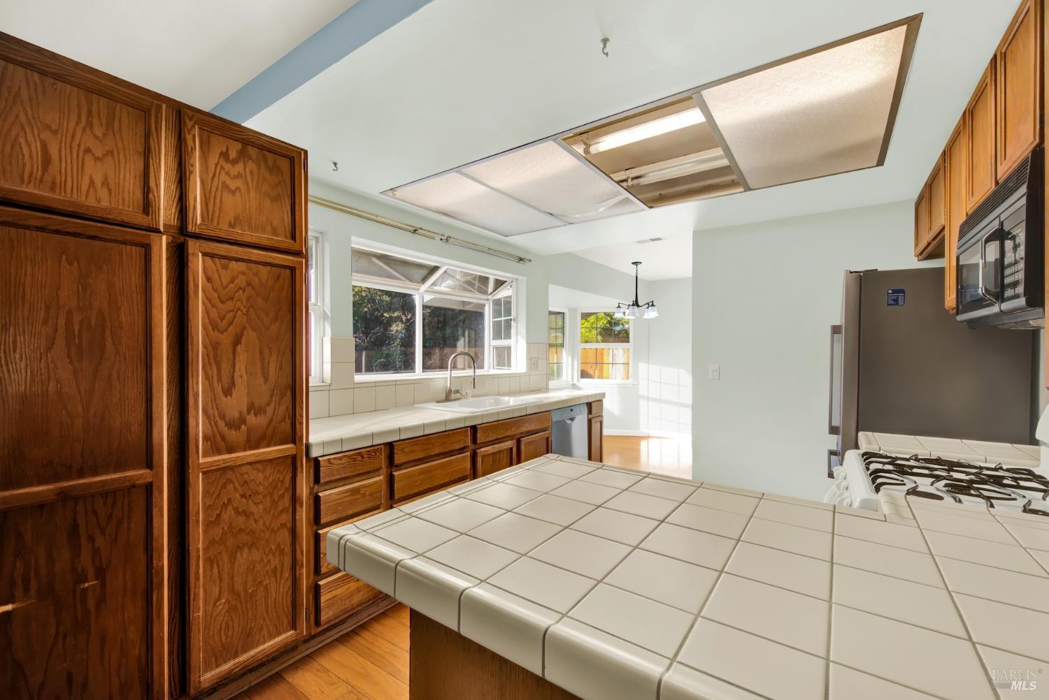 518 Crestview Drive Vacaville CA 95688