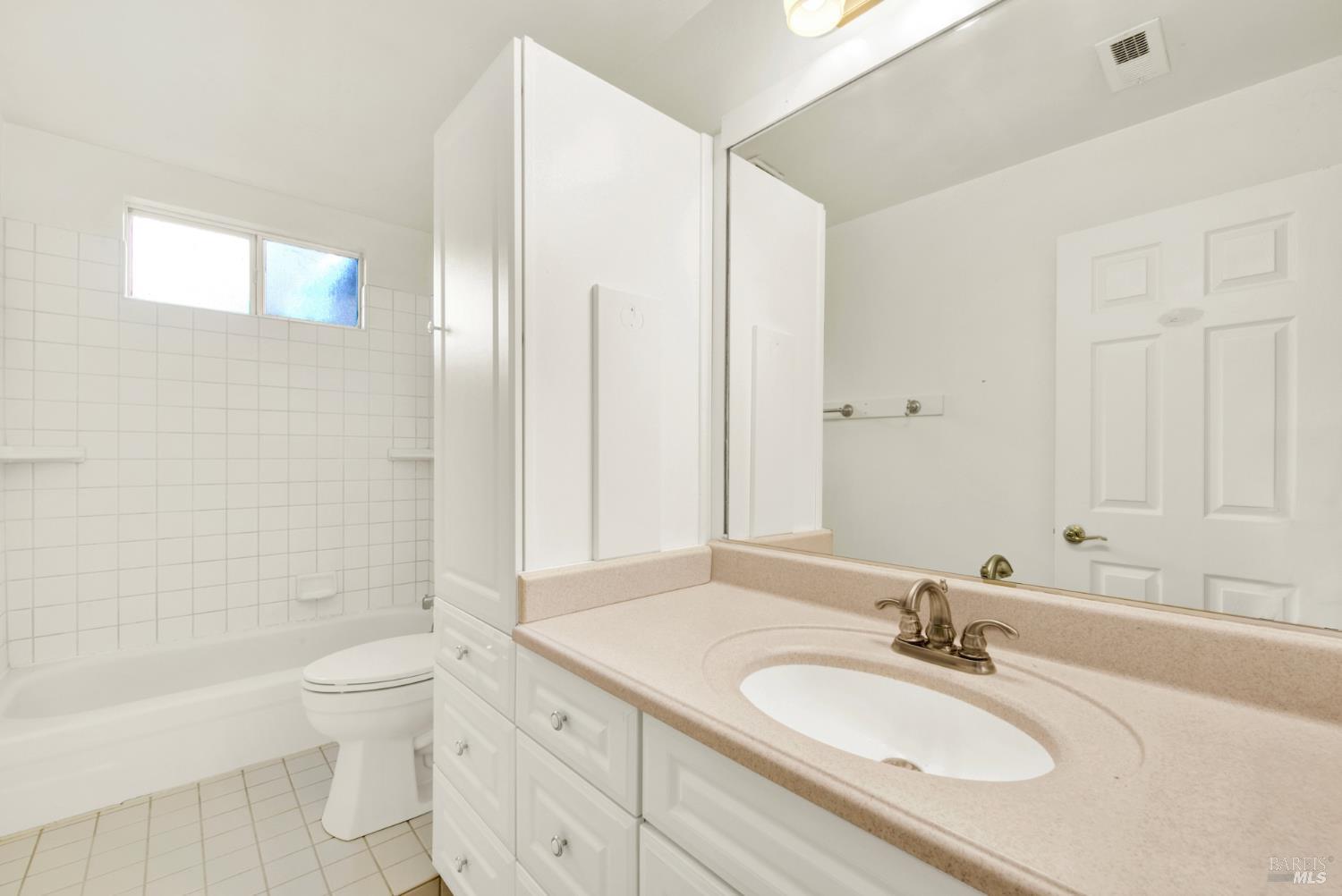 518 Crestview Drive Vacaville CA 95688