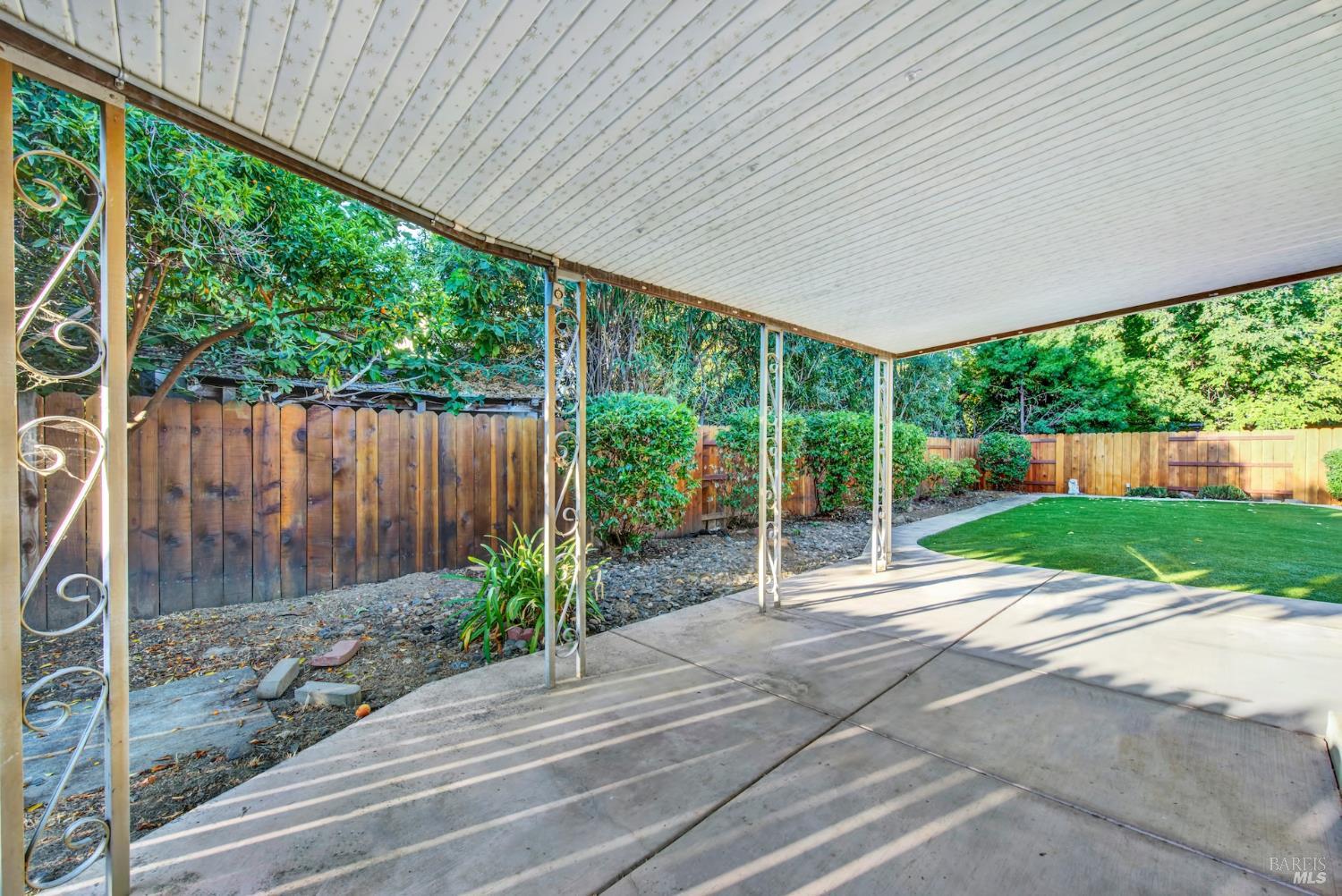518 Crestview Drive Vacaville CA 95688