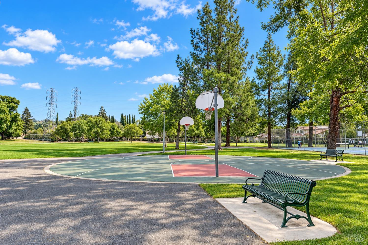 518 Crestview Drive Vacaville CA 95688