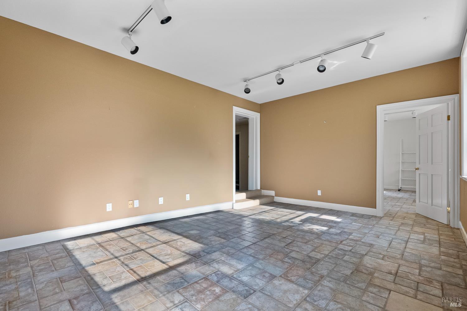 4823 Bennett Valley Road Santa Rosa CA 95404