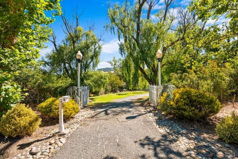 4823 Bennett Valley Road Santa Rosa CA 95404