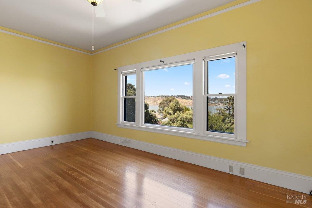 356 Alexander Street Crockett CA 94525