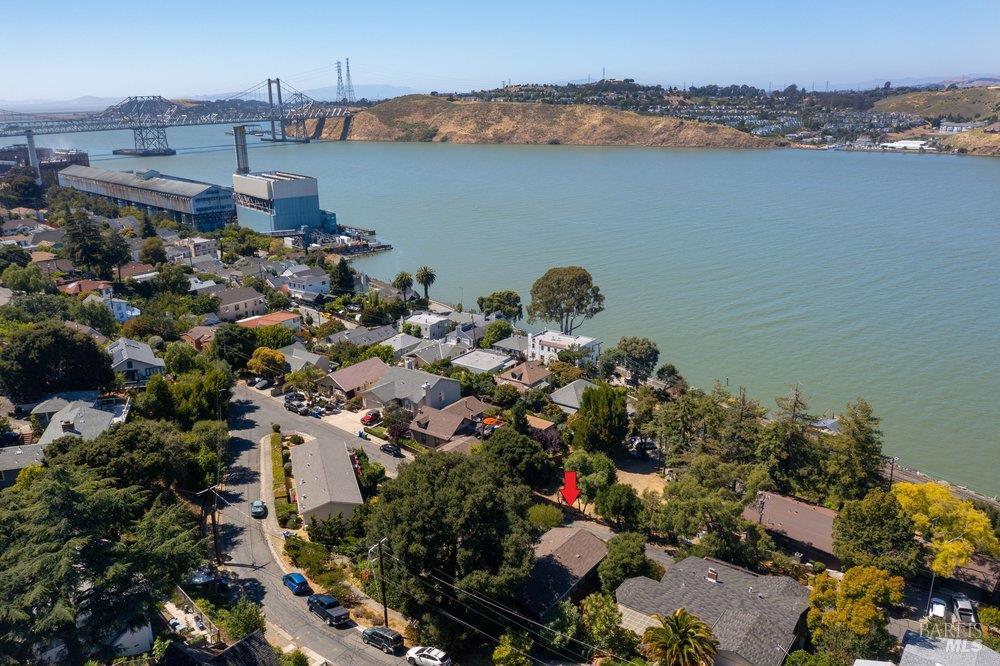356 Alexander Street Crockett CA 94525