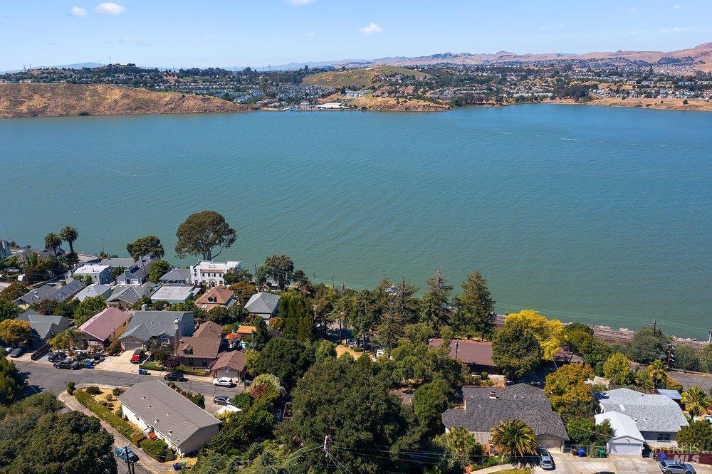 356 Alexander Street Crockett CA 94525