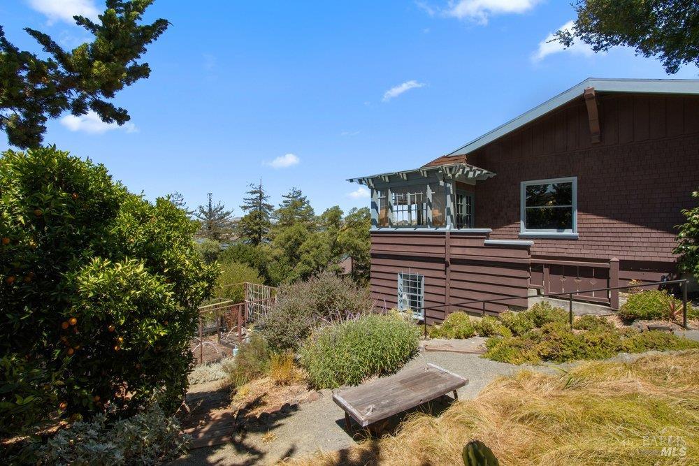 356 Alexander Street Crockett CA 94525