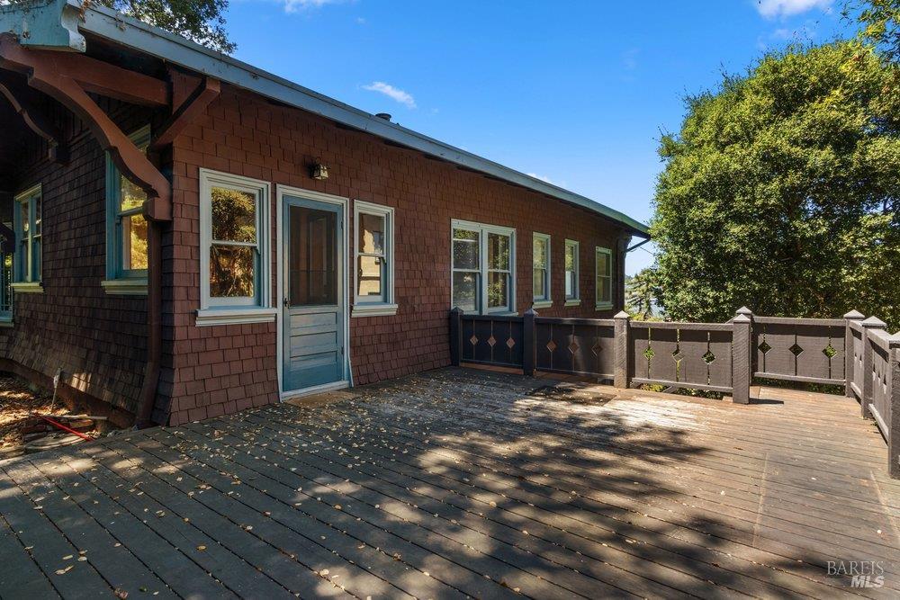 356 Alexander Street Crockett CA 94525