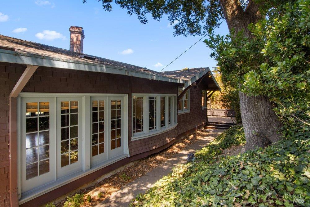 356 Alexander Street Crockett CA 94525