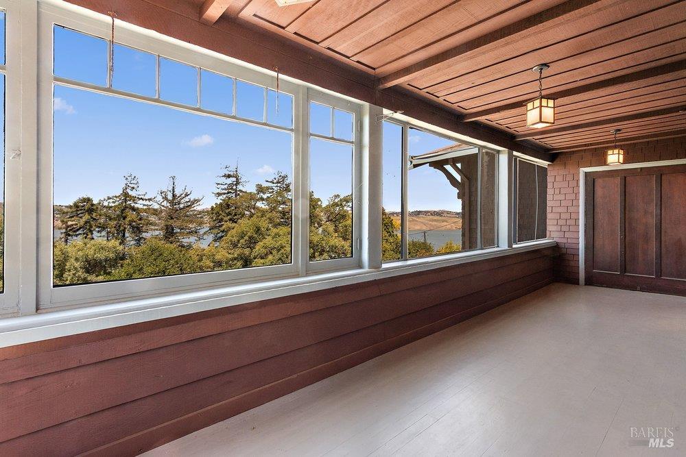 356 Alexander Street Crockett CA 94525