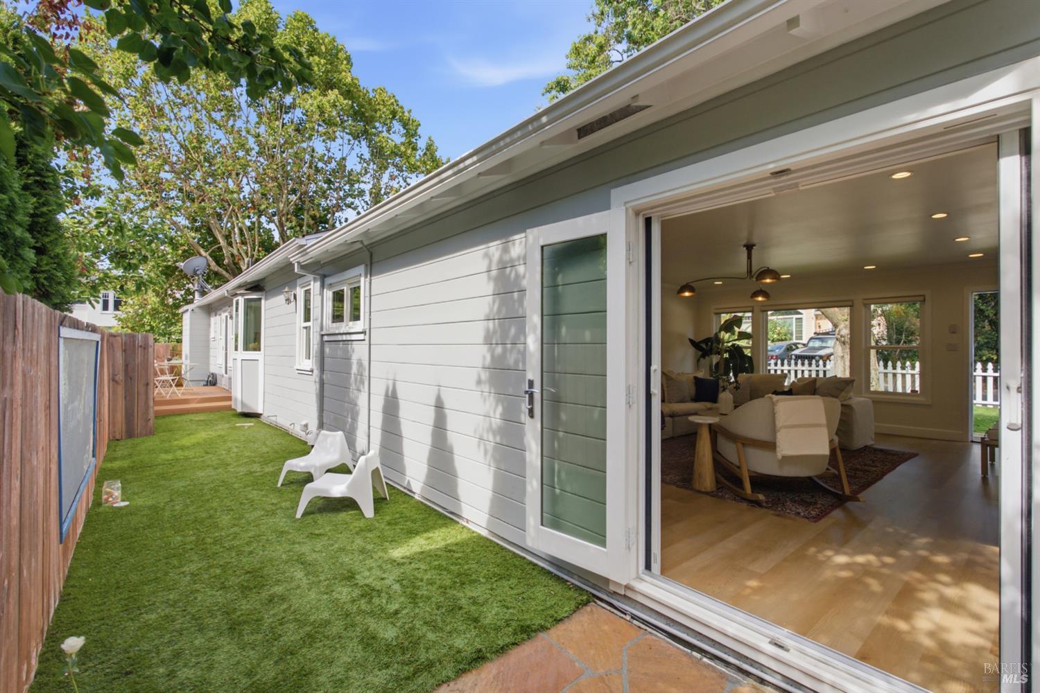 19 Sais Avenue San Anselmo CA 94960