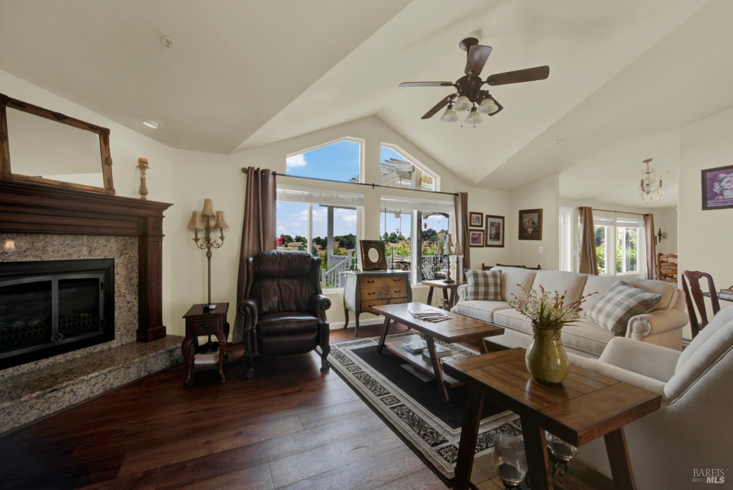 4049 N Kappel View Lane Vacaville CA 95688