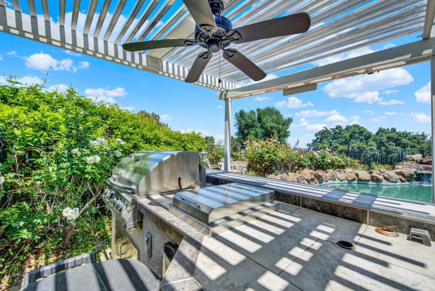 4049 N Kappel View Lane Vacaville CA 95688
