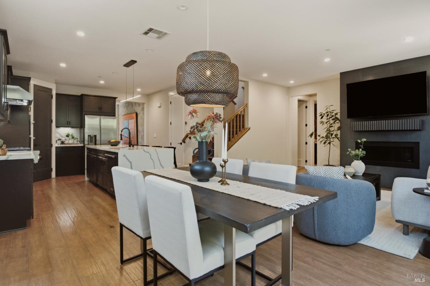 86 Black Walnut Lane Napa CA 94559