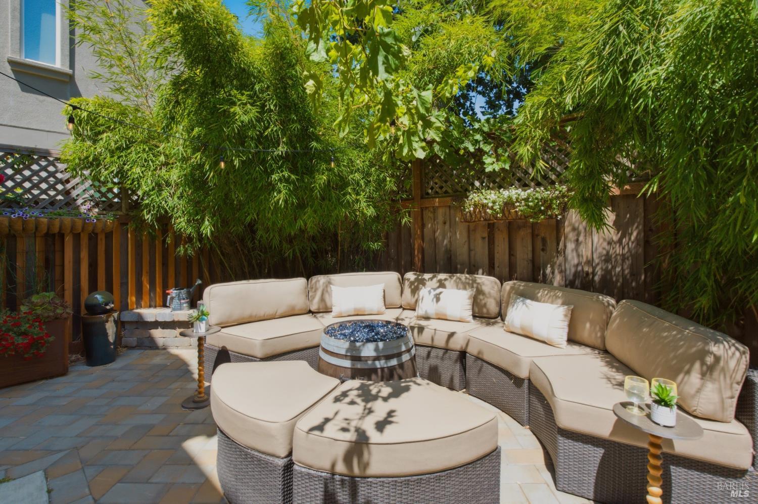 86 Black Walnut Lane Napa CA 94559