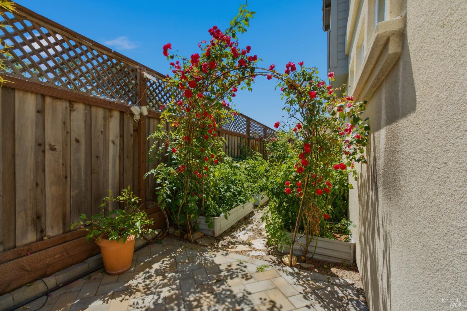86 Black Walnut Lane Napa CA 94559