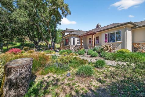 8373 Singing Hills Trail Santa Rosa CA 95404