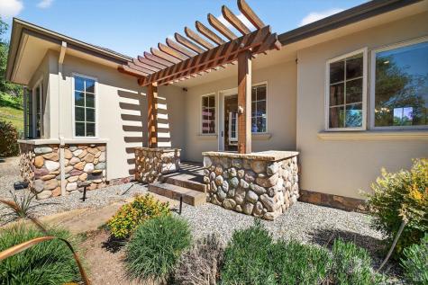 8373 Singing Hills Trail Santa Rosa CA 95404