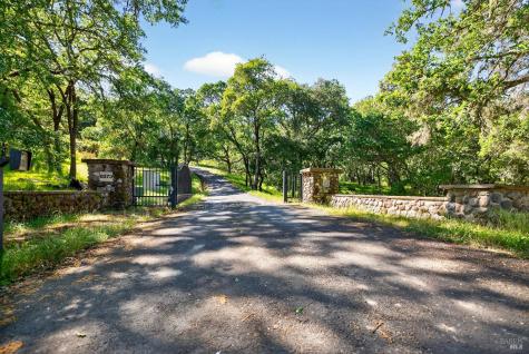 8373 Singing Hills Trail Santa Rosa CA 95404
