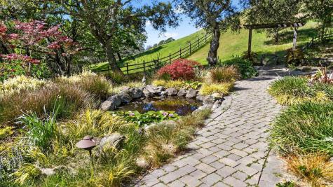 8373 Singing Hills Trail Santa Rosa CA 95404