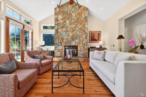 8373 Singing Hills Trail Santa Rosa CA 95404