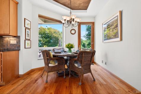 8373 Singing Hills Trail Santa Rosa CA 95404