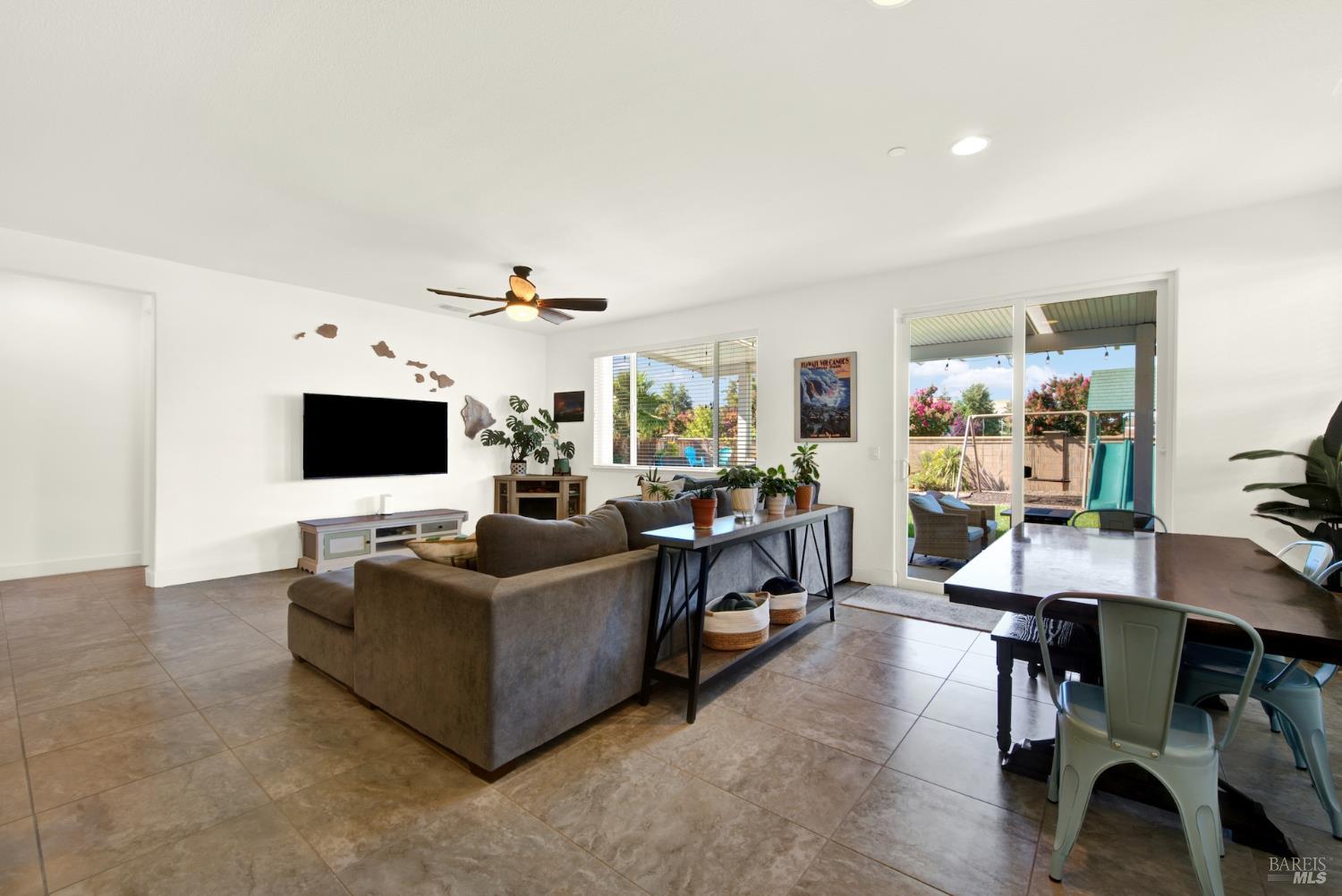 426 Crimson Circle Vacaville CA 95687