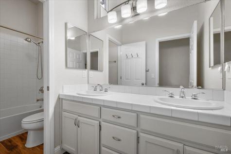 1197 Vintage Greens Drive Windsor CA 95492