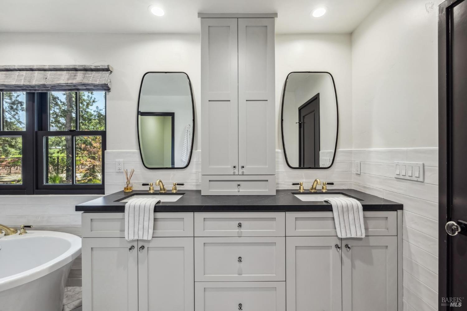 1929 Mora Avenue Calistoga CA 94515