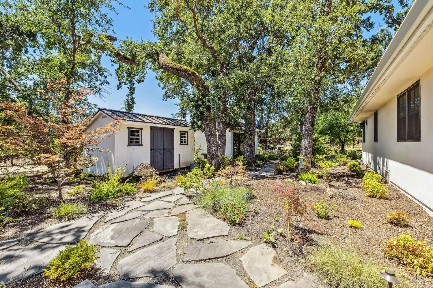 1929 Mora Avenue Calistoga CA 94515