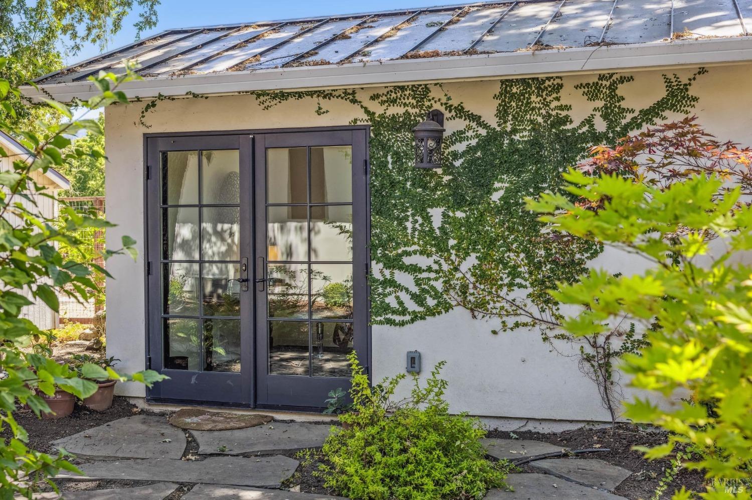1929 Mora Avenue Calistoga CA 94515