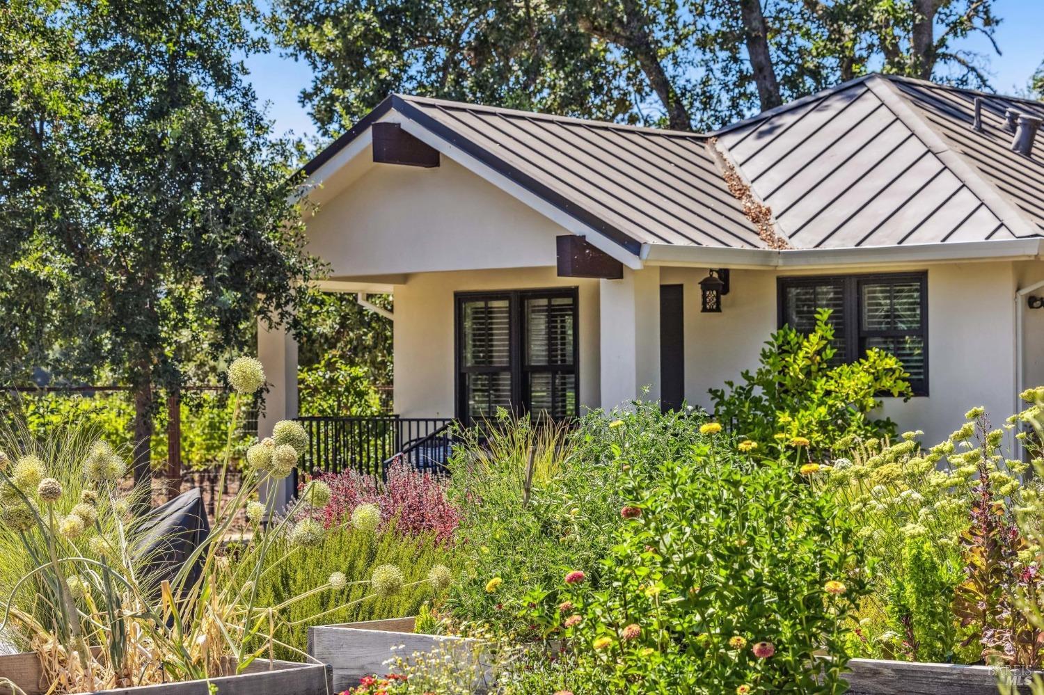 1929 Mora Avenue Calistoga CA 94515